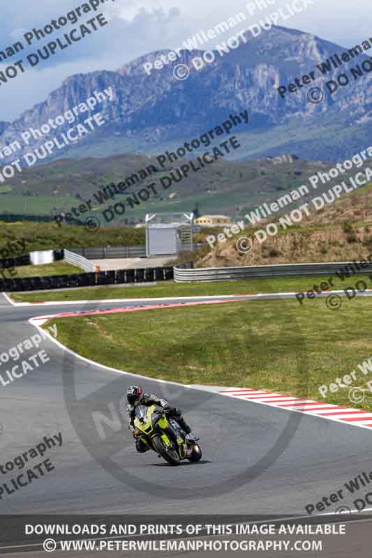 cadwell no limits trackday;cadwell park;cadwell park photographs;cadwell trackday photographs;enduro digital images;event digital images;eventdigitalimages;navarra;no limits trackdays;peter wileman photography;racing digital images;trackday digital images;trackday photos